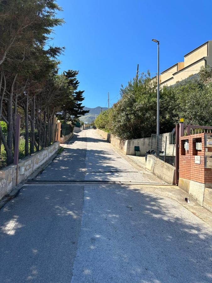 Villa Fiorenza - 100 Mt Dal Mare كاستيلاّماري ديل غو المظهر الخارجي الصورة