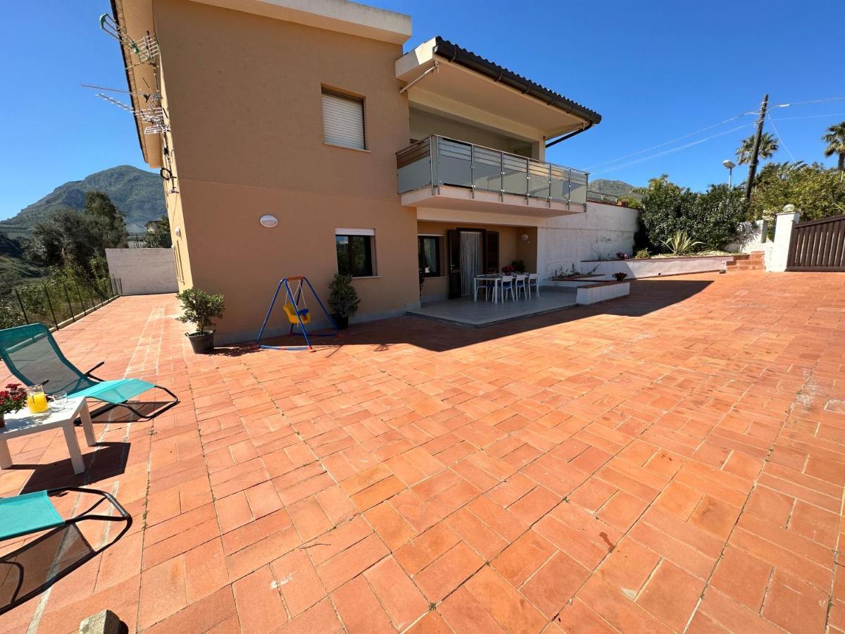 Villa Fiorenza - 100 Mt Dal Mare كاستيلاّماري ديل غو المظهر الخارجي الصورة