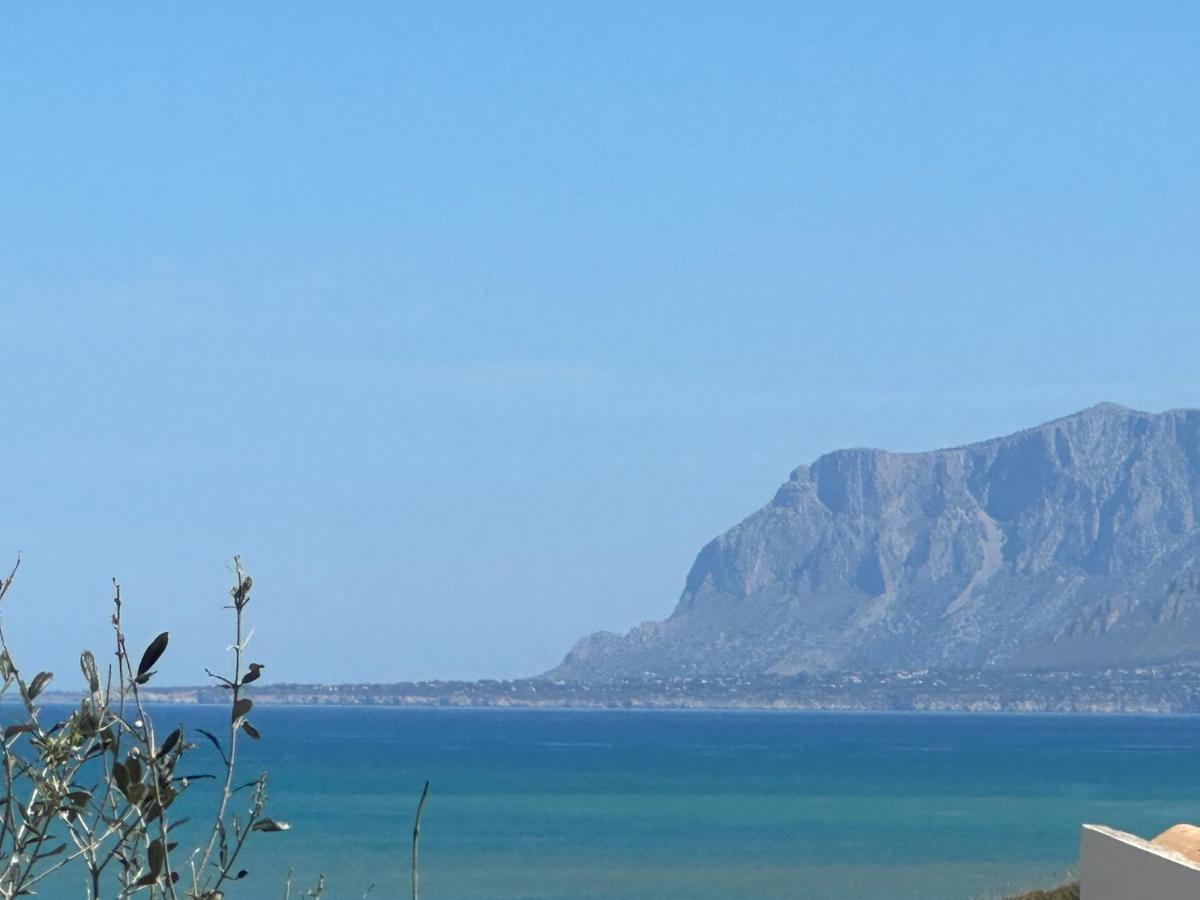 Villa Fiorenza - 100 Mt Dal Mare كاستيلاّماري ديل غو المظهر الخارجي الصورة